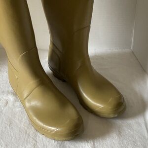 Hunter Olive Green Rain Boots